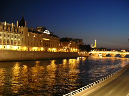 Paris plans to pedestrianize a roadway that stretches along the Seine River. Image via wikimedia.org