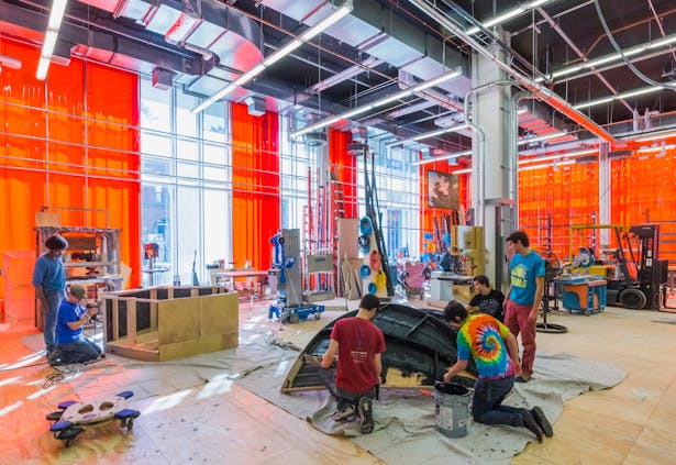The metal, set, and painting shops, normally hidden, are located on the first floor of Fullerton Avenue in full view for pedestrians to watch students and faculty build and paint set stages and scenery. Photo by Jeff Goldberg/Esto
