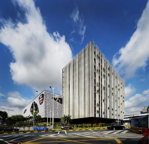 Crowne Plaza Changi Airport hotel extension by WOHA. Photo © Patrick Bingham-Hall.