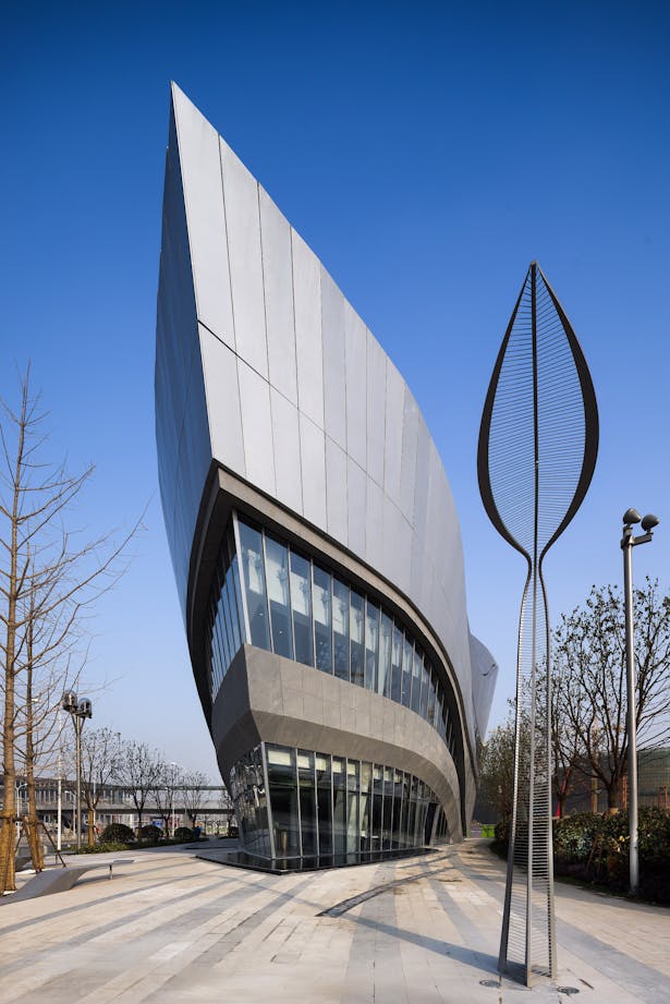 Hongqiao World Centre Gallery, Shanghai, China, by Aedas