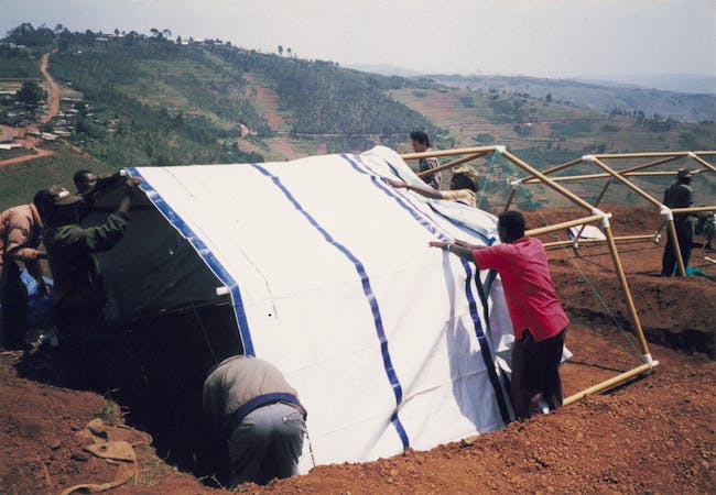Paper Emergency Shelter for UNHCR. 