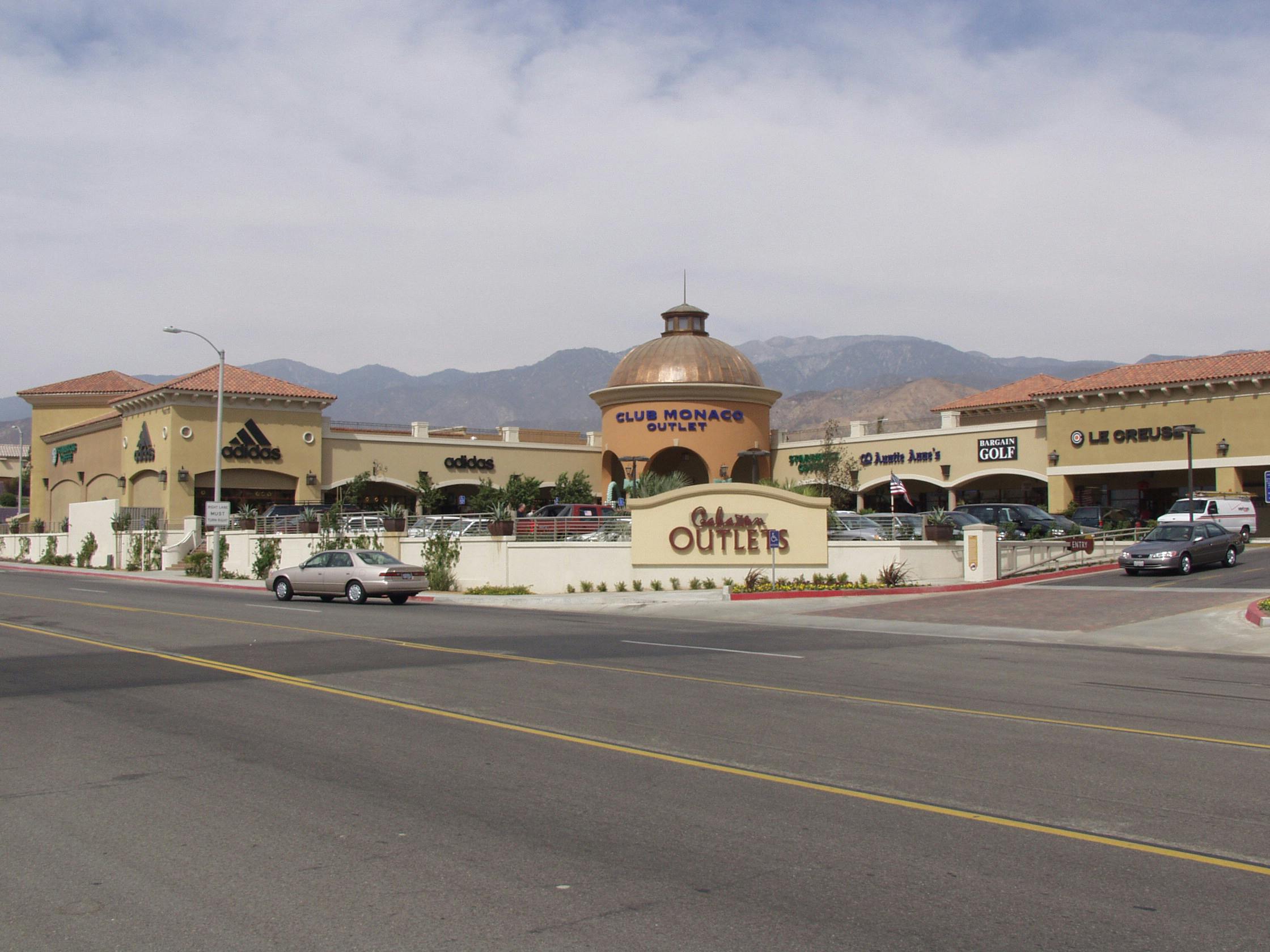 Cabazon Outlet Stores | KMA Architecture | Archinect