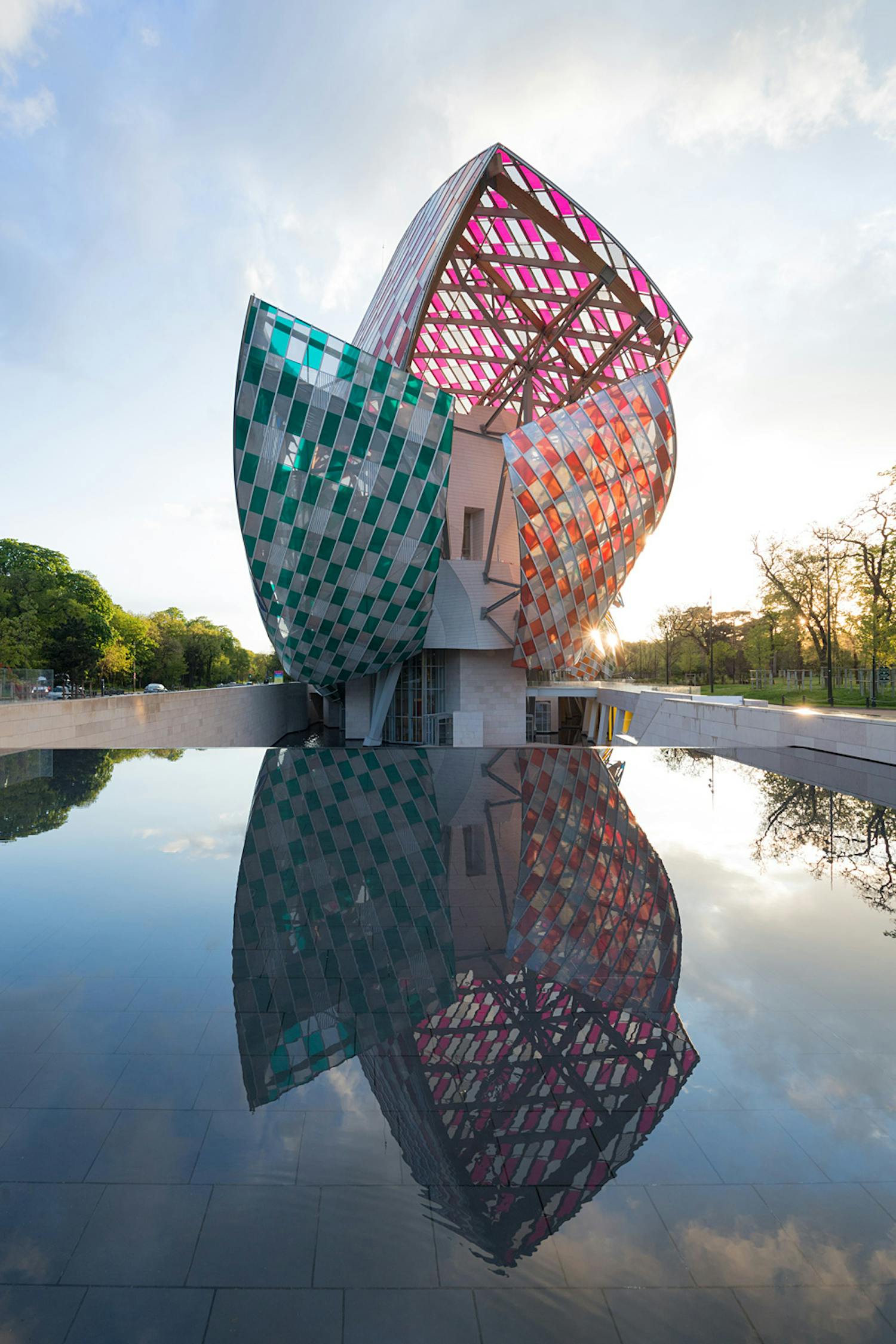Fugues in Color” at the Fondation Louis Vuitton