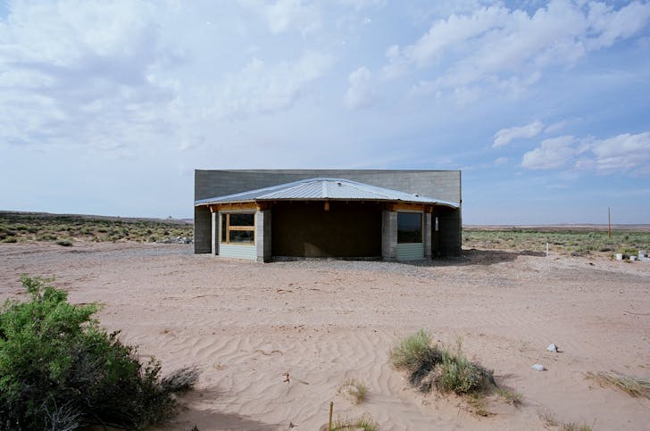 Sweet Caroline, an example of postmodern “freezing” of the Hogan by reducing its spirit to mere geometry, Navajo Nation, Utah, 2006. Photo courtesy of Dialectic.