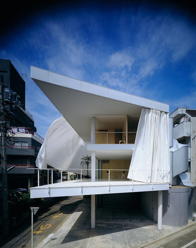 Curtain Wall House, 1995, Tokyo, Japan. Photo by Hiroyuki Hirai