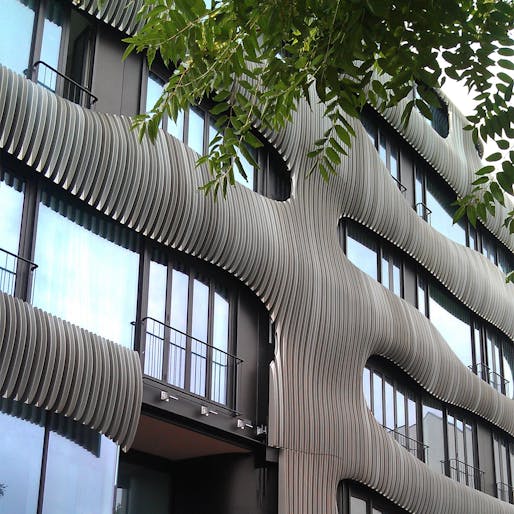 Facade of the J. MAYER H.-designed residential building JOH3 in central Berlin (Photo: Alexander Walter)