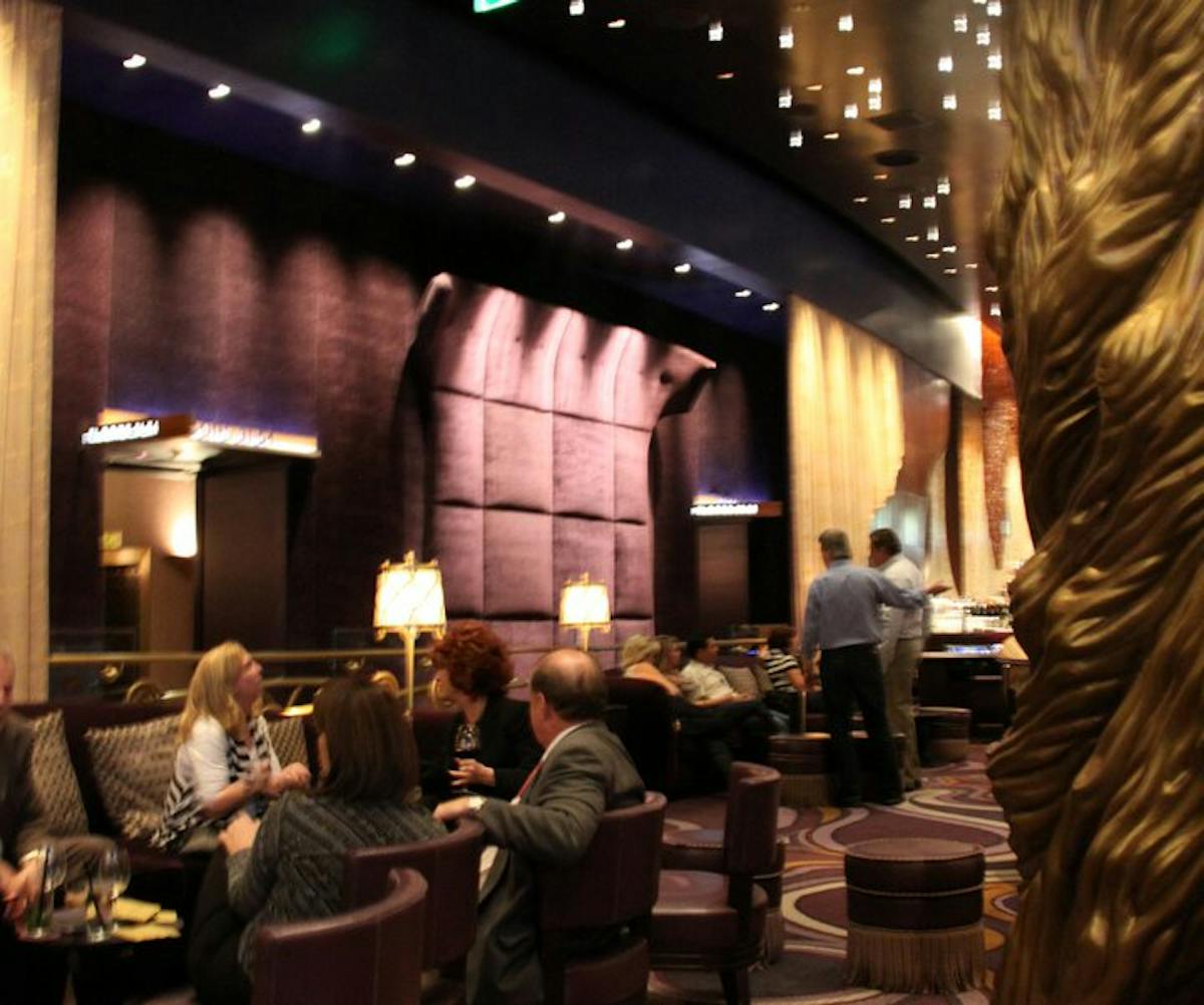Las Vegas City Center: Sage Restaurant, Bar Moderno, Elevator Lobbies, Poker Room and Roasted ...